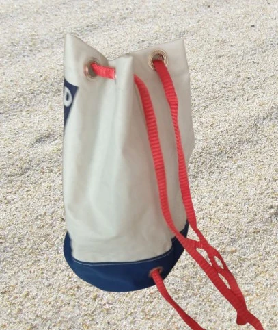 sac baluchon blanc bleu