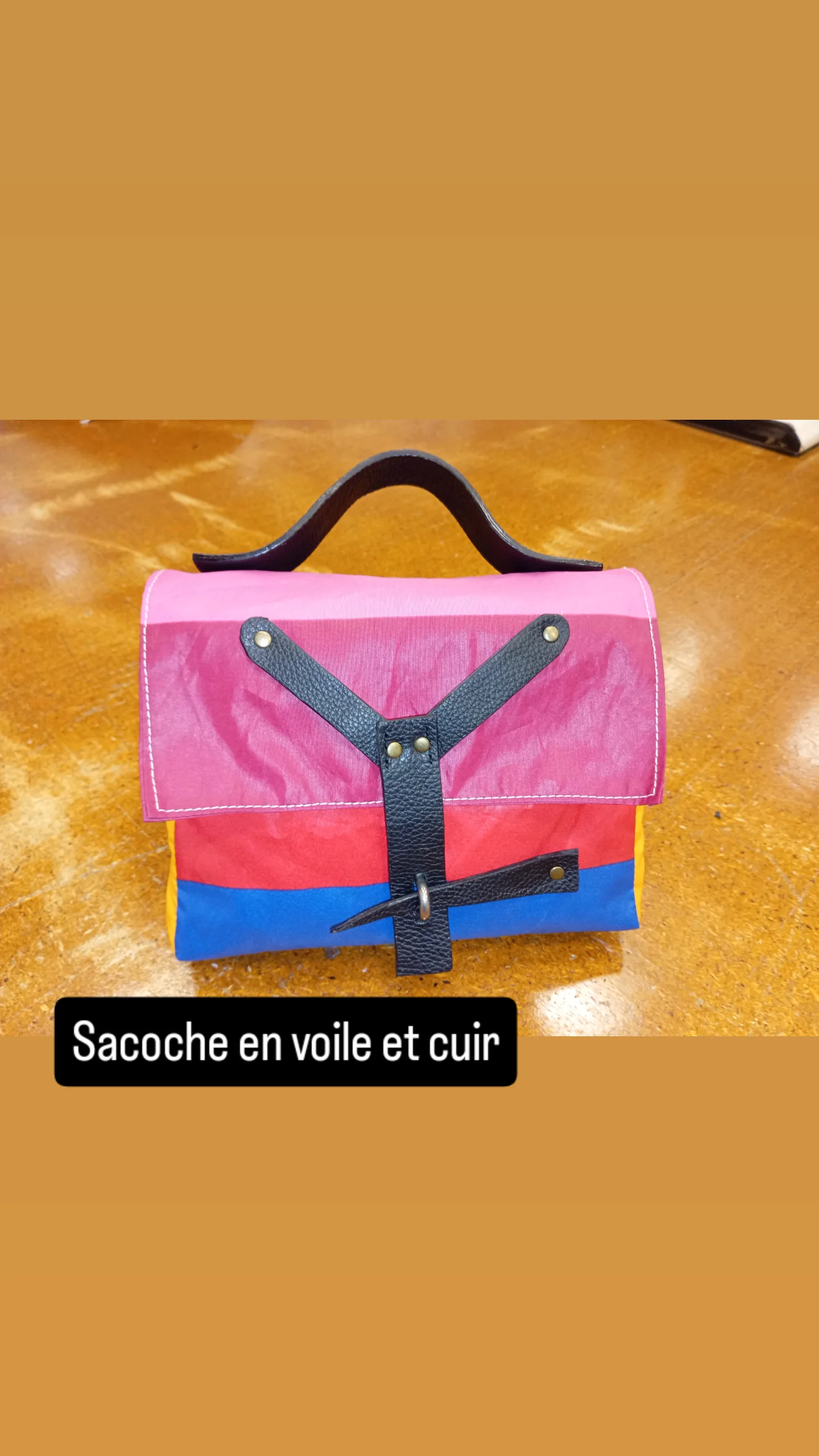 sac a main multicouleur