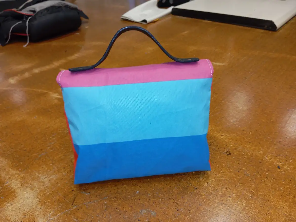 sac a main multicouleur