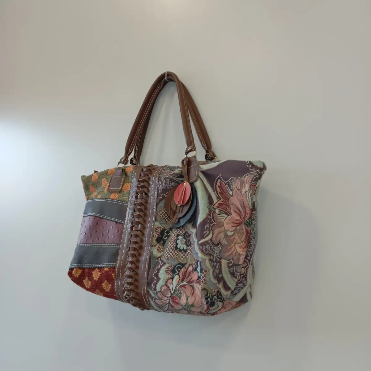 sac a main en tissus upcyclé