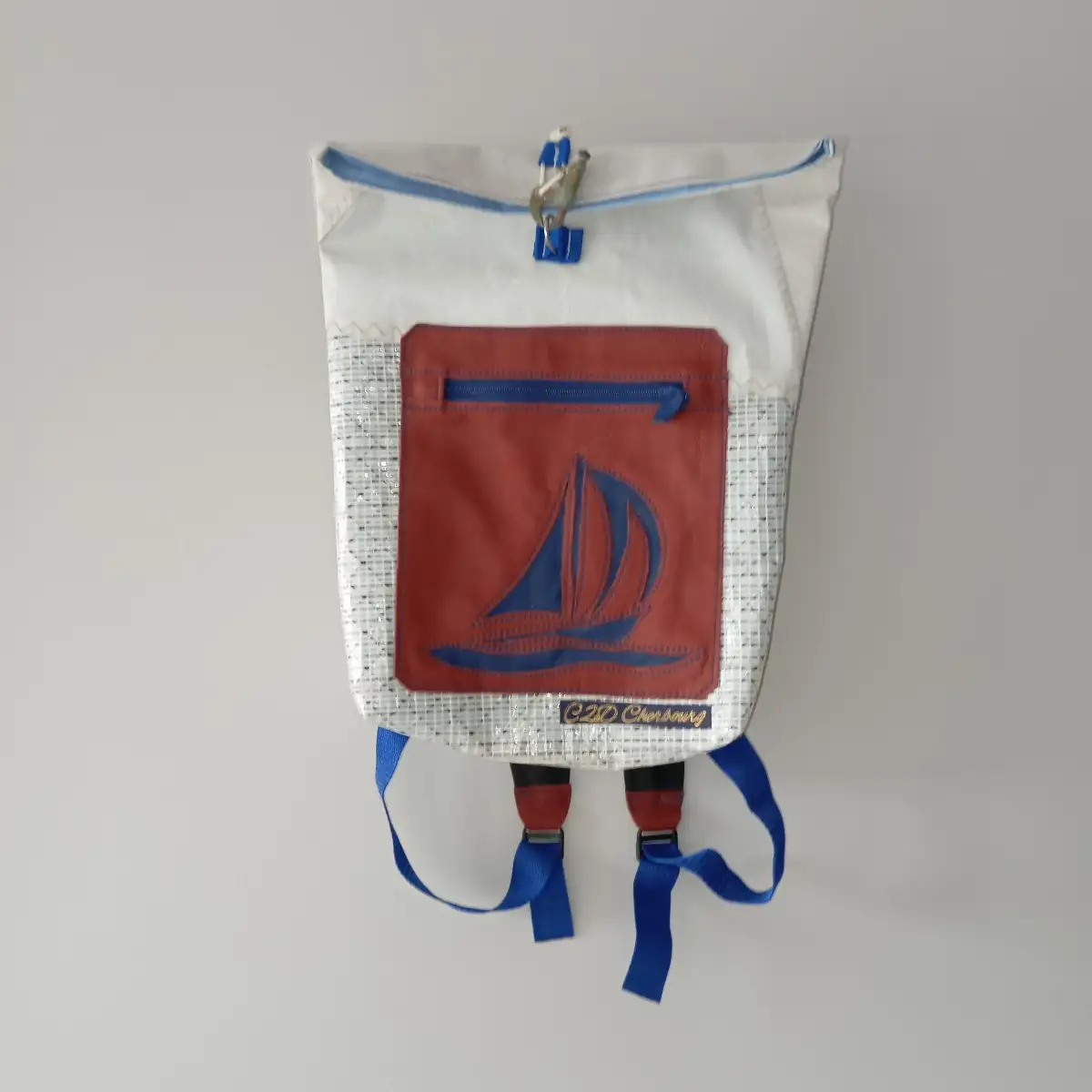 sac à dos en voile recyclée et cuir