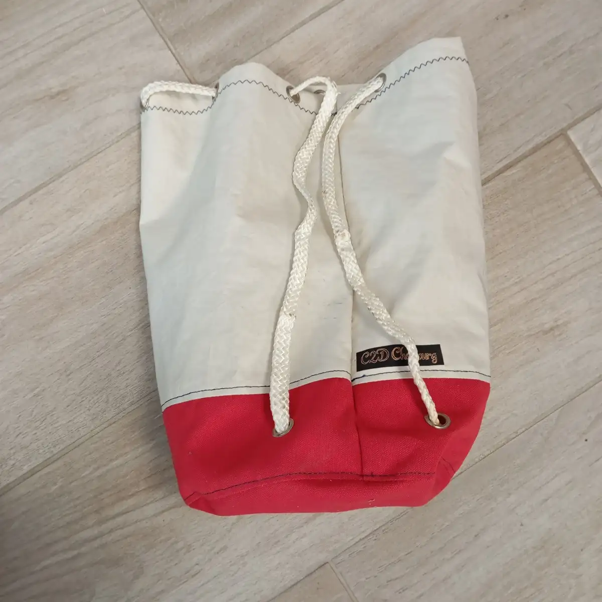 sac baluchon marin en voile recyclée de Cherbourg