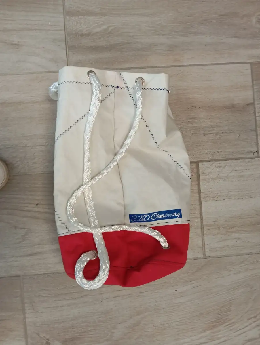sac baluchon en voile recyclée de cherbourg